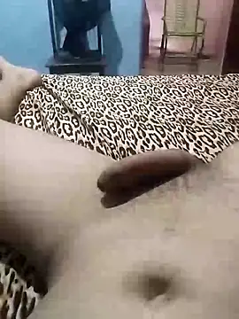 Snapshot of Emanuel45js chatting on March 7, 6:33 pm Emanuel45js online show from March 7, 6:33 pm