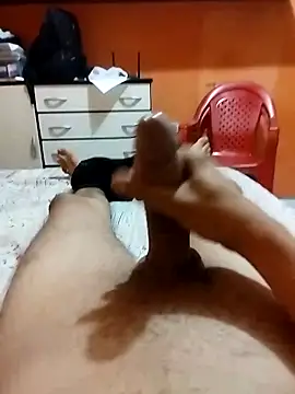 Snapshot of Emanuel45js chatting on March 1, 2:15 am Emanuel45js online show from March 1, 2:15 am