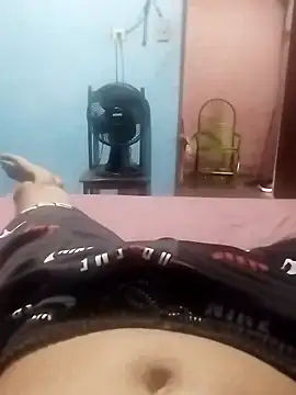 Snapshot of Emanuel45js chatting on February 26, 7:21 pm Emanuel45js online show from February 26, 7:21 pm