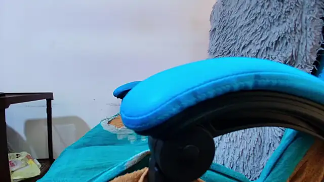 klylls squirt  online show from April 17, 8:11 pm