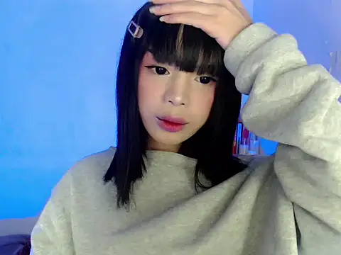 Snapshot of SweetCheska19 chatting on May 3, 1:04 pm SweetCheska19 online show from May 3, 1:04 pm