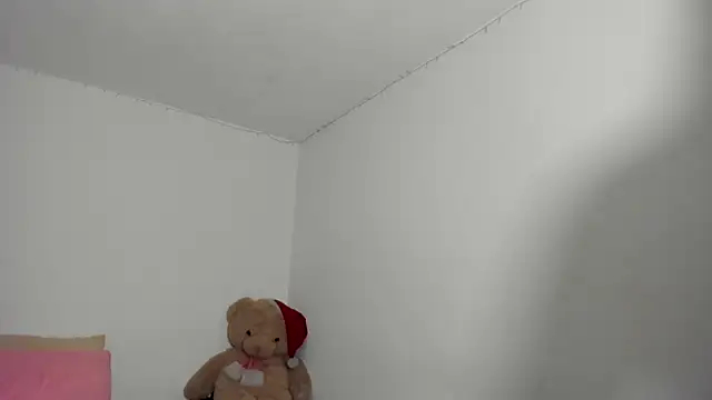 ValienteGirl  online show from May 7, 2:49 am