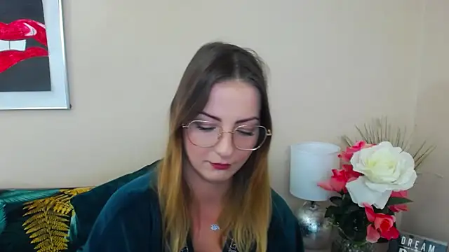 Snapshot of NatalieSexy chatting on February 3, 10:25 am NatalieSexy online show from February 3, 10:25 am