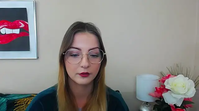 Snapshot of NatalieSexy chatting on February 3, 7:18 am NatalieSexy online show from February 3, 7:18 am