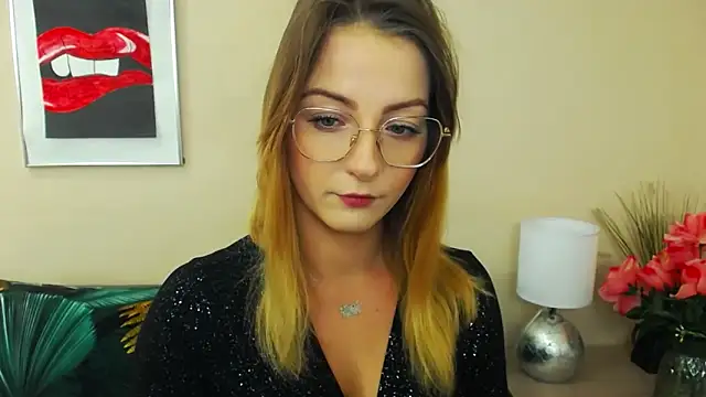 Snapshot of NatalieSexy chatting on February 5, 7:18 am NatalieSexy online show from February 5, 7:18 am