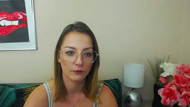 Snapshot of NatalieSexy chatting on March 19, 10:11 am NatalieSexy online show from March 19, 10:11 am