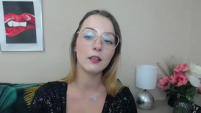 Snapshot of NatalieSexy chatting on February 5, 1:33 pm NatalieSexy online show from February 5, 1:33 pm