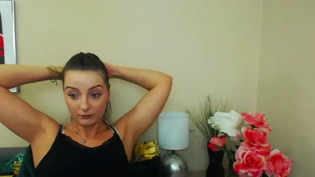 Snapshot of NatalieSexy chatting on February 25, 10:26 am NatalieSexy online show from February 25, 10:26 am