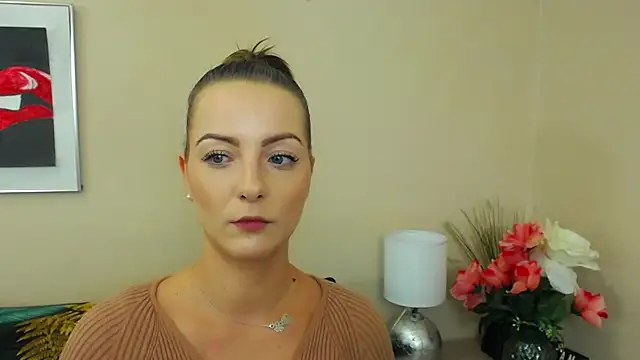 Snapshot of NatalieSexy chatting on February 4, 10:21 am NatalieSexy online show from February 4, 10:21 am