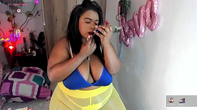 Snapshot of anai_valentinex chatting on July 7, 11:30 pm anai valentinex online show from July 7, 11:30 pm