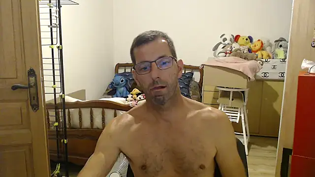 Snapshot of steph19x5 chatting on July 6, 10:01 pm steph19x5 online show from July 6, 10:01 pm