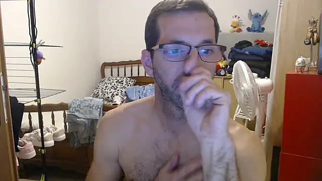 Snapshot of steph19x5 chatting on October 13, 6:31 pm steph19x5 online show from October 13, 6:31 pm