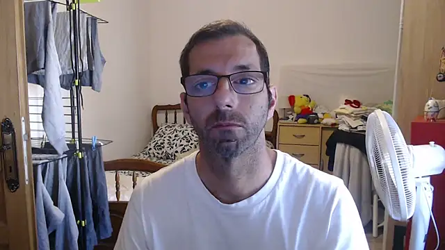 Snapshot of steph19x5 chatting on October 1, 9:14 am steph19x5 online show from October 1, 9:14 am