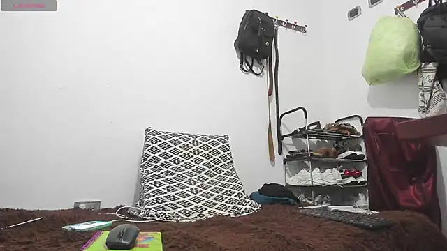 Snapshot of perla_jeff chatting on June 4, 10:36 pm perla jeff online show from June 4, 10:36 pm