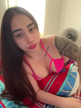 Snapshot of Elena222_ chatting on February 12, 8:52 pm Elena222 online show from February 12, 8:52 pm