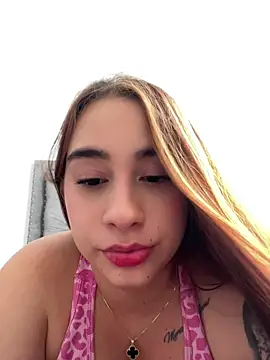 Elena222  online show from May 27, 9:00 pm