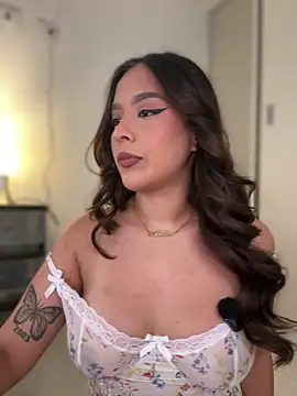 Little Amber6 online show from March 8, 6:33 pm