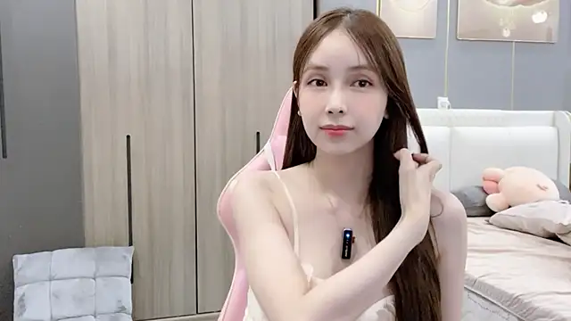 ANNA102 online show from February 12, 8:58 am