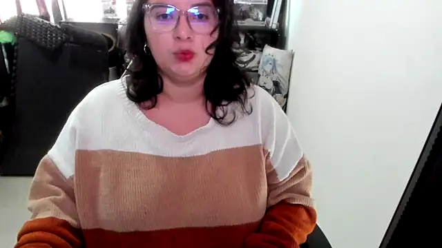 aika-dreams online show from December 22, 1:00 pm