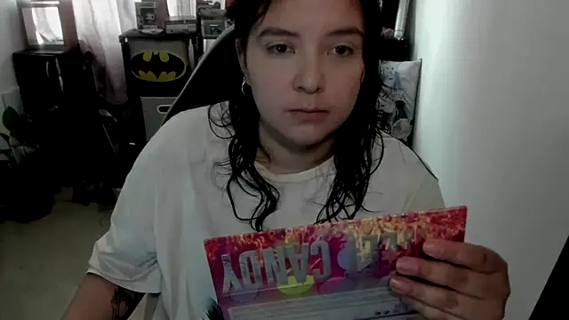 Snapshot of aika-dreams chatting on June 4, 2:11 pm aika-dreams online show from June 4, 2:11 pm