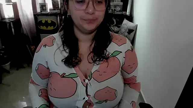 Snapshot of aika-dreams chatting on June 14, 2:18 pm aika-dreams online show from June 14, 2:18 pm