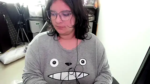 aika-dreams online show from December 5, 2:26 pm