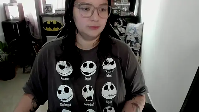 aika-dreams online show from May 28, 1:39 pm