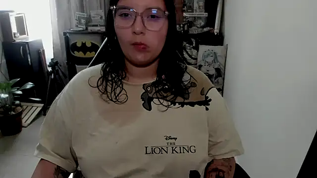 aika-dreams online show from March 9, 1:25 pm