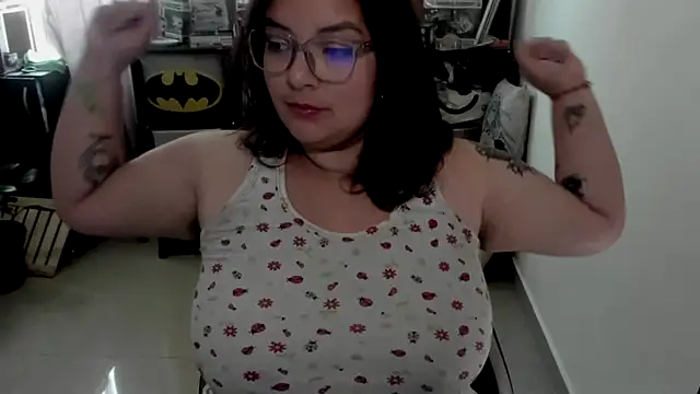 aika-dreams online show from February 9, 2:48 pm