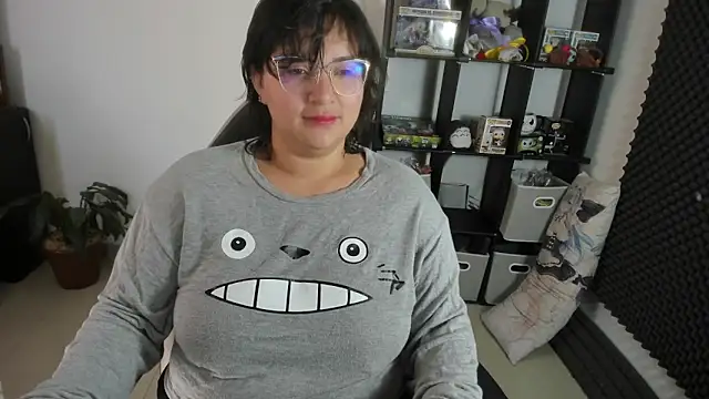 Snapshot of aika-dreams chatting on February 6, 1:21 pm aika-dreams online show from February 6, 1:21 pm