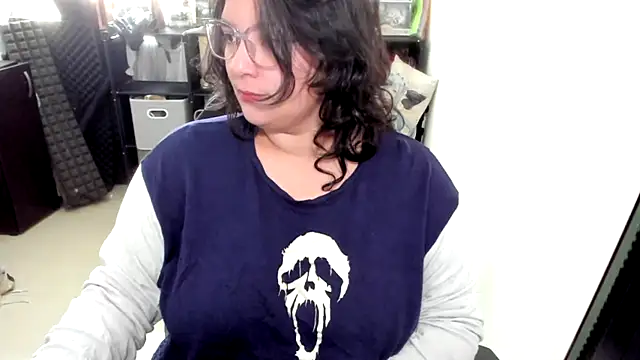 aika-dreams online show from October 29, 12:48 pm