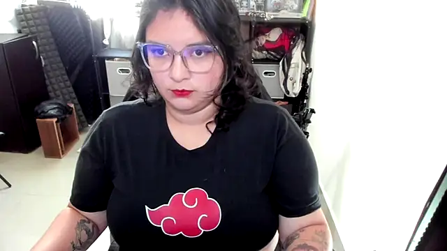 aika-dreams online show from October 30, 1:20 pm