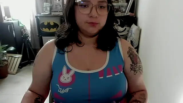 aika-dreams online show from February 13, 3:56 pm