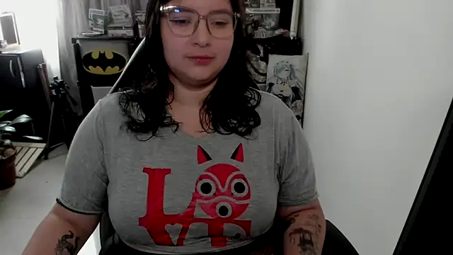 aika-dreams online show from March 17, 1:36 pm