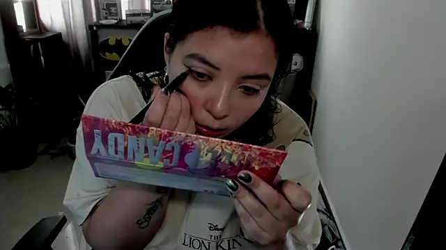 aika-dreams online show from May 4, 1:47 pm