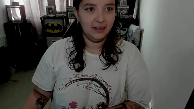 Snapshot of aika-dreams chatting on June 7, 12:10 pm aika-dreams online show from June 7, 12:10 pm