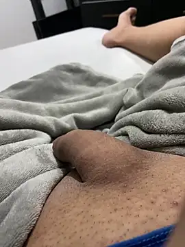 Snapshot of dustbor chatting on February 11, 7:38 pm dustbor online show from February 11, 7:38 pm