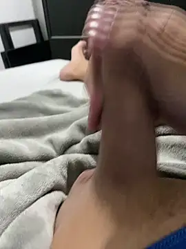 Snapshot of dustbor chatting on February 7, 8:42 pm dustbor online show from February 7, 8:42 pm