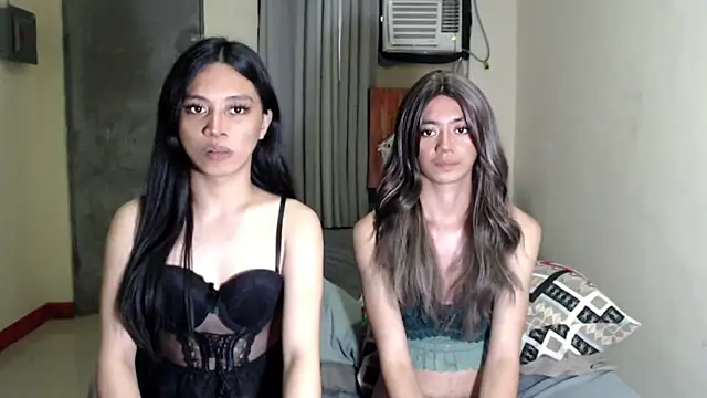 Snapshot of Urworldclasstrans chatting on November 12, 7:45 am Urworldclasstrans online show from November 12, 7:45 am