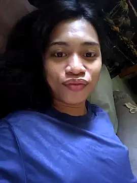 Snapshot of Urworldclasstrans chatting on March 4, 1:57 am Urworldclasstrans online show from March 4, 1:57 am