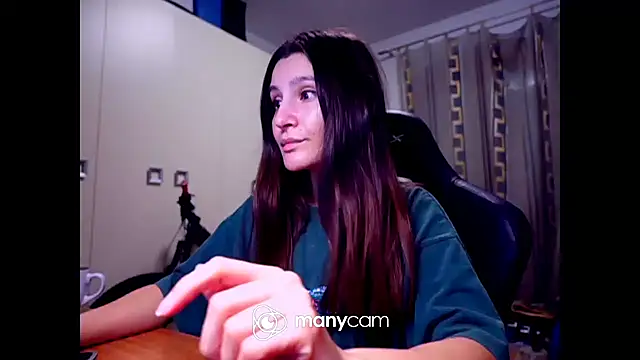 GodlyTheia online show from February 11, 4:24 pm