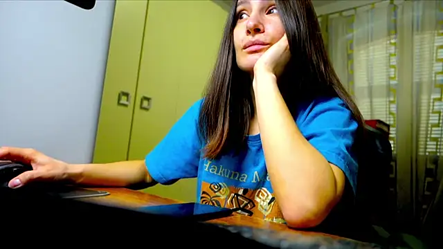 Snapshot of GodlyTheia chatting on February 28, 1:33 pm GodlyTheia online show from February 28, 1:33 pm