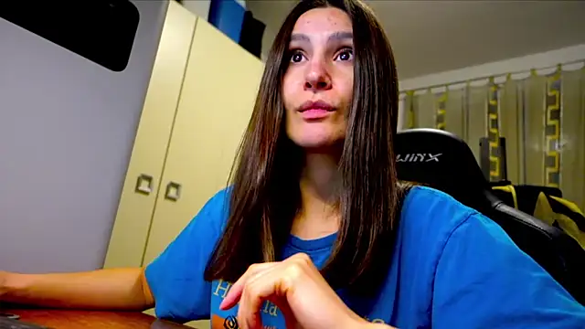 Snapshot of GodlyTheia chatting on March 12, 7:40 pm GodlyTheia online show from March 12, 7:40 pm