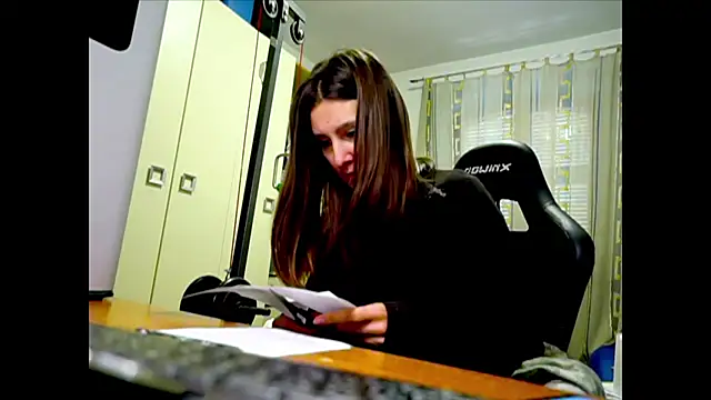 Snapshot of GodlyTheia chatting on February 7, 12:02 pm GodlyTheia online show from February 7, 12:02 pm