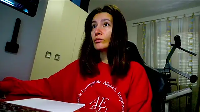 Snapshot of GodlyTheia chatting on November 9, 10:41 am GodlyTheia online show from November 9, 10:41 am