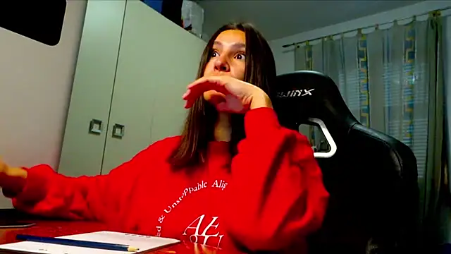 Snapshot of GodlyTheia chatting on December 22, 2:06 pm GodlyTheia online show from December 22, 2:06 pm