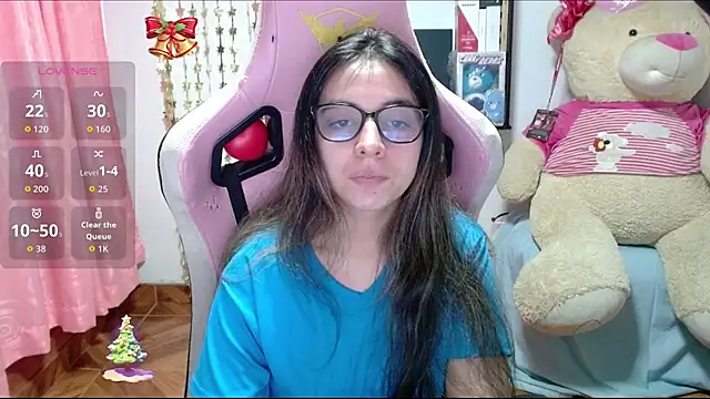 Snapshot of Maggie_Fox3 chatting on November 23, 3:27 am Maggie Fox3 online show from November 23, 3:27 am