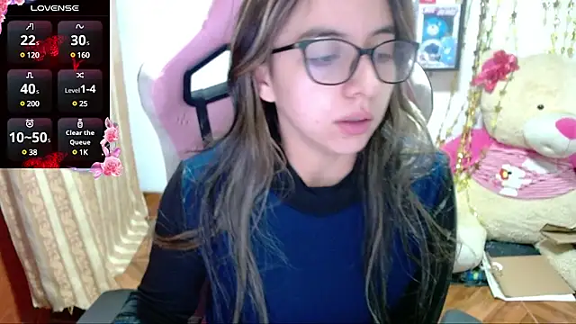 Snapshot of Maggie_Fox3 chatting on February 1, 3:41 am Maggie Fox3 online show from February 1, 3:41 am