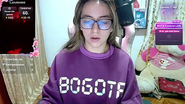 Snapshot of Maggie_Fox3 chatting on January 30, 4:27 am Maggie Fox3 online show from January 30, 4:27 am