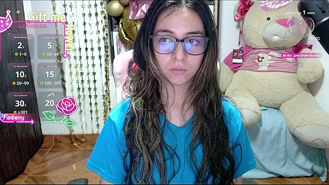 Snapshot of Maggie_Fox3 chatting on September 12, 1:28 am Maggie Fox3 online show from September 12, 1:28 am